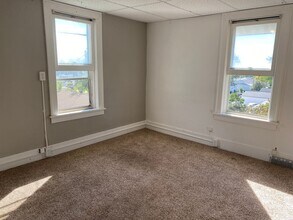 523 N 12th St in Bismarck, ND - Building Photo - Building Photo