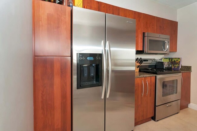 1200 Brickell Bay Dr, Unit 2803 in Miami, FL - Foto de edificio - Building Photo