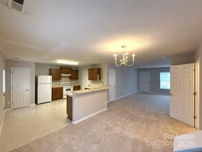 1323 Winding Branch Ct in Charlotte, NC - Building Photo - Building Photo