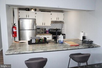 704 The Woods in Cherry Hill Township, NJ - Building Photo - Building Photo