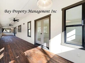 45251 E Carmel Valley Rd in Greenfield, CA - Foto de edificio - Building Photo