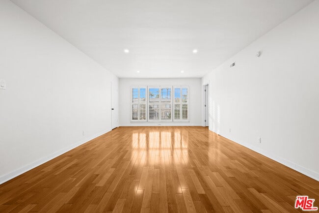 354 S Camden Dr in Beverly Hills, CA - Building Photo - Building Photo