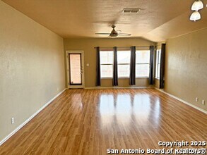 9626 Anderson Way in Converse, TX - Building Photo - Building Photo