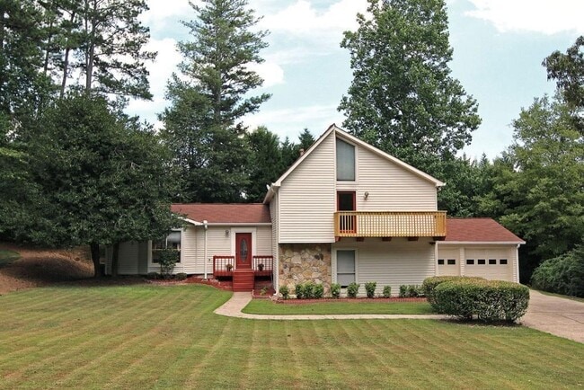 2100 Old Forge Way