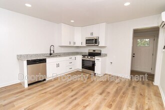 1808 E 13th St in Chattanooga, TN - Building Photo - Building Photo