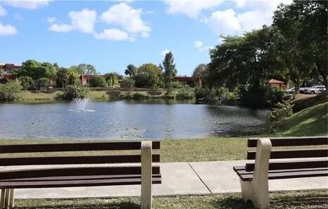 5961 N Falls Circle Dr, Unit 204 in Lauderhill, FL - Building Photo