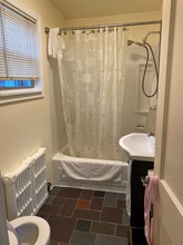 1327 Ashbourne Rd in Elkins Park, PA - Building Photo - Building Photo