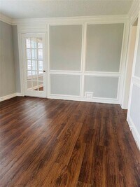 1103 E 25th St photo'