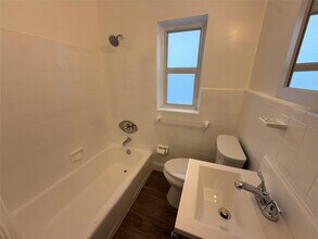 2037 Madison St in Hollywood, FL - Building Photo - Building Photo