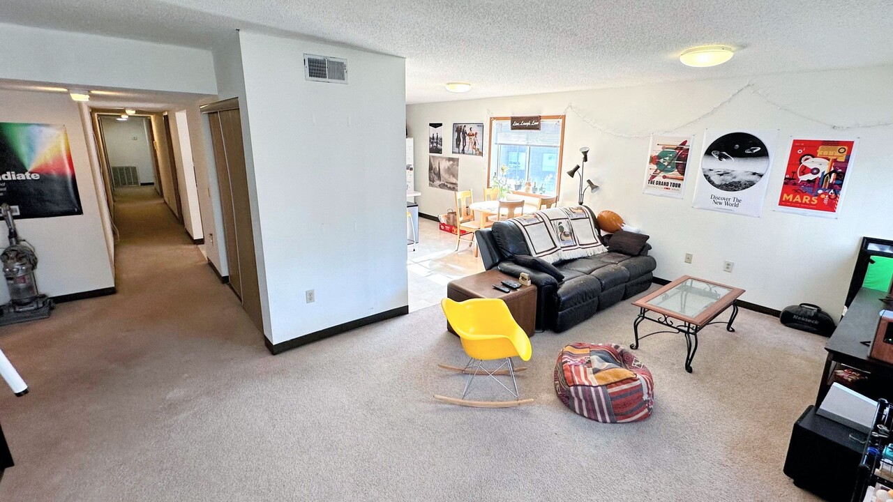 133 27th Ave SE in Minneapolis, MN - Building Photo