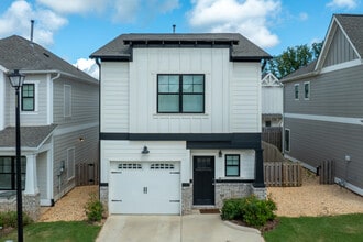 The Heights luxury houses for lease in Irondale, AL - Building Photo - Building Photo