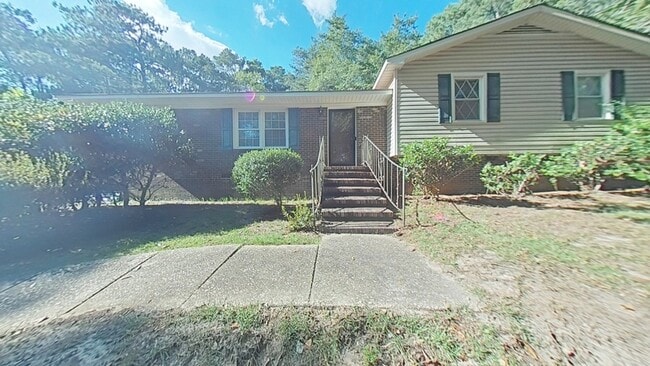 property at 1807 Swann St