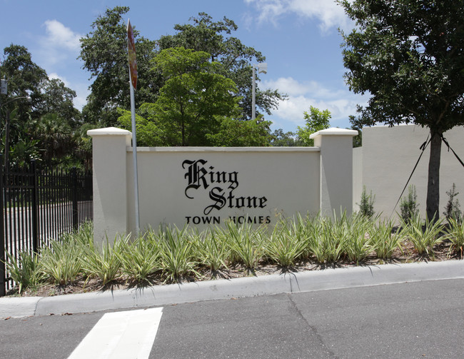 King Stone Town Homes in Sarasota, FL - Foto de edificio - Building Photo