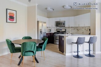 700 Agnew Rd in Santa Clara, CA - Building Photo - Building Photo