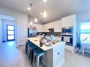 9616 Grapevine Leaf Dr in Manor, TX - Building Photo - Building Photo