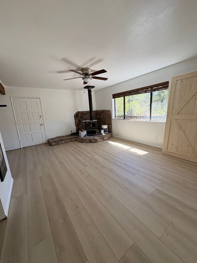 700 E Reindeer Dr in Munds Park, AZ - Building Photo - Building Photo