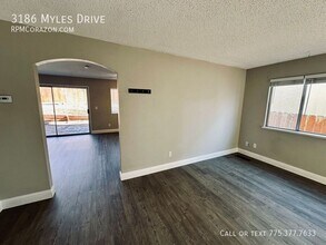 3186 Myles Dr in Sparks, NV - Building Photo - Building Photo
