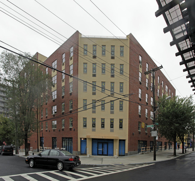 700 Rosewood St in Bronx, NY - Building Photo - Building Photo