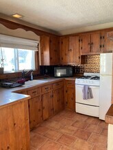 881 Main St in Fremont, NH - Foto de edificio - Building Photo