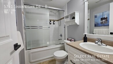 5741 Shawnigan Dr in Chilliwack, BC - Building Photo - Building Photo