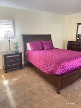 221 Old Pond Ln in Norwich, CT - Building Photo - Building Photo