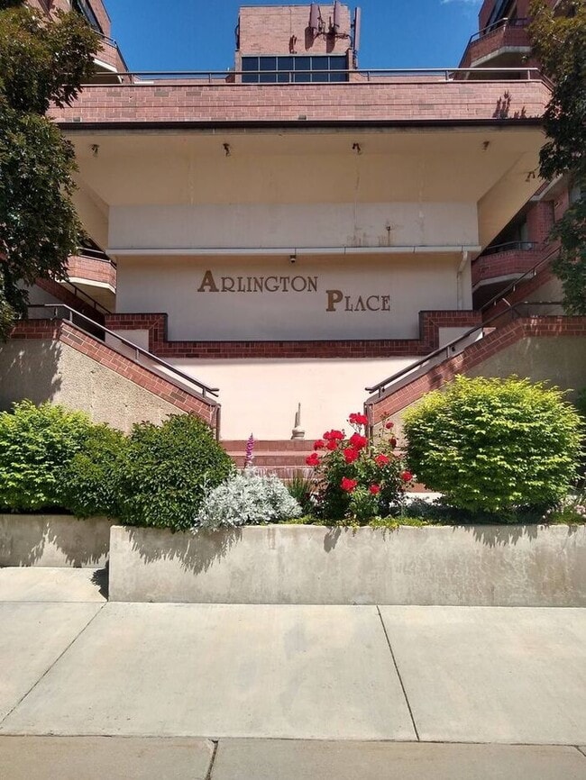 115 S 1100 E in Salt Lake City, UT - Foto de edificio - Building Photo