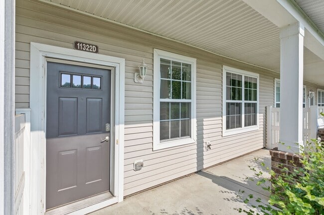 11322 Aberdeen Cir NE in Blaine, MN - Building Photo - Building Photo