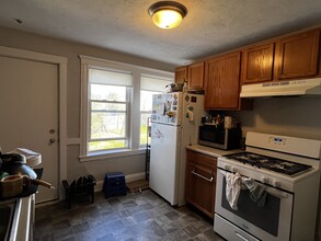 54 Carlisle St in Quincy, MA - Building Photo - Building Photo