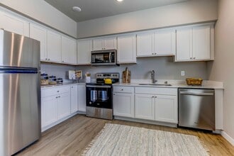 Grand Ridge in University Place, WA - Building Photo - Building Photo