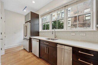 625 Bloomfield St in Hoboken, NJ - Building Photo - Building Photo