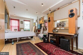 1202 N 7th St-Unit -3R in Philadelphia, PA - Foto de edificio - Building Photo
