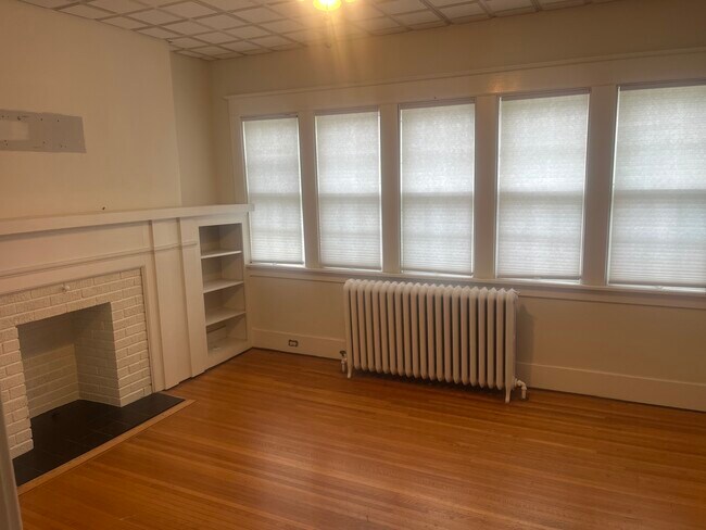 449 Richmond Ave, Unit 2 in Buffalo, NY - Building Photo - Building Photo