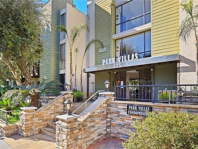 525 S Ardmore Ave in Los Angeles, CA - Building Photo - Building Photo