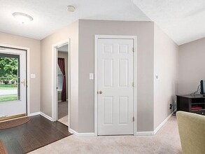 1027 Pine Ridge Way in Brownsburg, IN - Building Photo - Building Photo