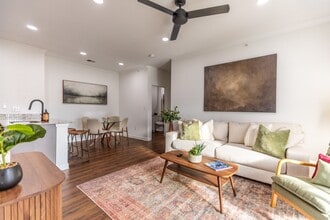 92West in West Des Moines, IA - Foto de edificio - Building Photo