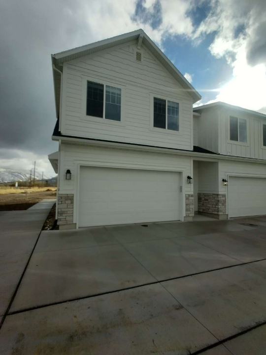 2227 S 310 W in Spanish Fork, UT - Building Photo