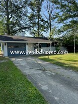 8314 Sunny Ln in Fort Wayne, IN - Building Photo