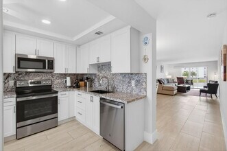 2054 Exeter C in Boca Raton, FL - Building Photo - Building Photo