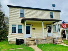 708 Coulter Ave in Greensburg, PA - Building Photo