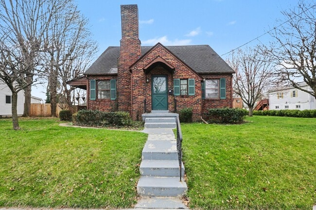 property at 2327 Chestnut St