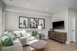 Room in Townhome on Coquina Ln in Charlotte, NC - Building Photo - Building Photo