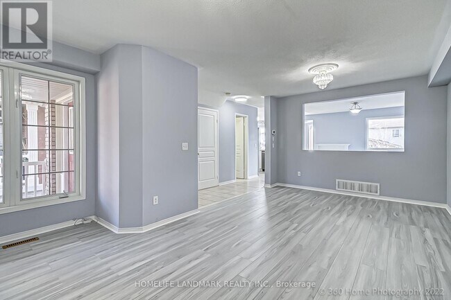 78 Shenandoah Dr in Whitby, ON - Building Photo - Building Photo