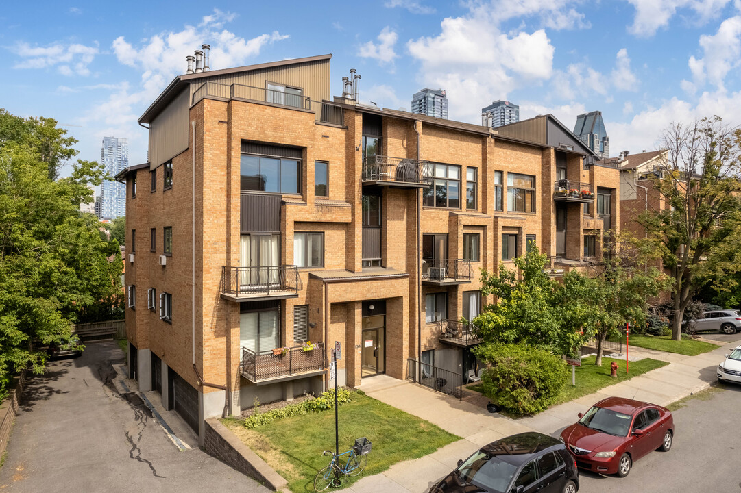 1477 Notre-Dame Rue O in Montréal, QC - Building Photo