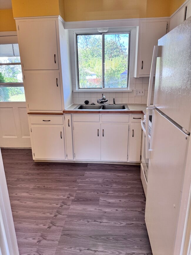 property at 1595 Garman Road