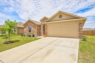 11916 Riparian Rd in Manor, TX - Building Photo - Building Photo
