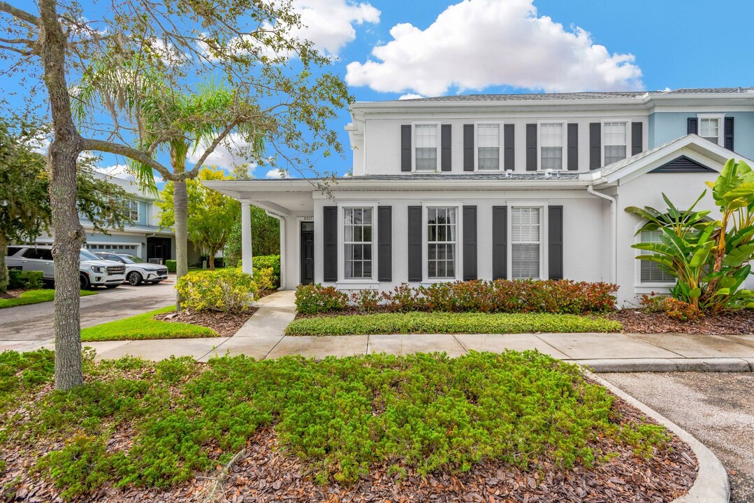 8307 Manor Club Cir in Tampa, FL - Building Photo