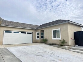 4304 Sun Orchard Dr in Bakersfield, CA - Building Photo