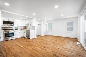 18 Talbot St, Unit 2 in Montclair, NJ - Building Photo - Building Photo