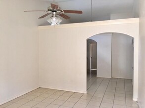 1813 Bahamas Dr in Edinburg, TX - Building Photo - Building Photo