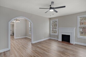 653 College St in Shreveport, LA - Building Photo - Building Photo